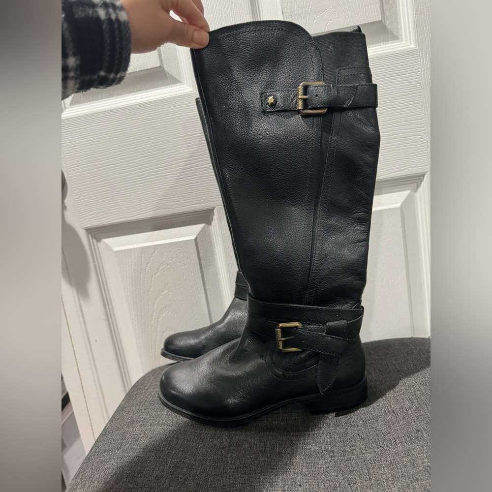 Naturalizer black boots